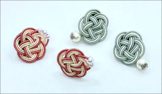 梅結びのピアス/イヤリング